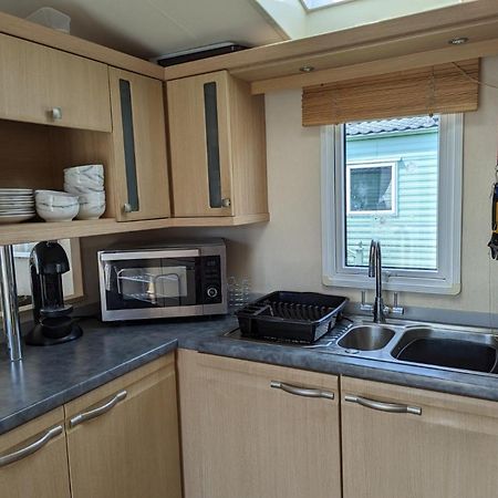 6 Berth Holiday Home On Ocean Edge Near Morecambe Хейшем Екстер'єр фото