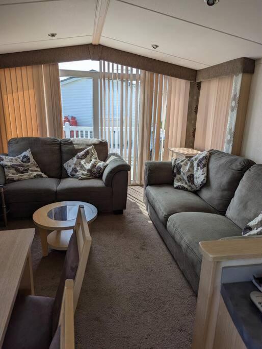 6 Berth Holiday Home On Ocean Edge Near Morecambe Хейшем Екстер'єр фото