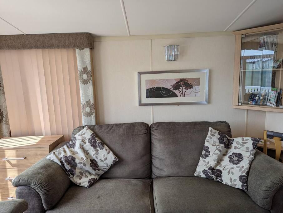 6 Berth Holiday Home On Ocean Edge Near Morecambe Хейшем Екстер'єр фото