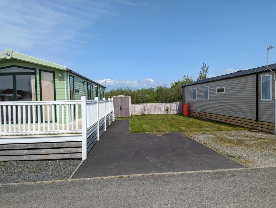 6 Berth Holiday Home On Ocean Edge Near Morecambe Хейшем Екстер'єр фото