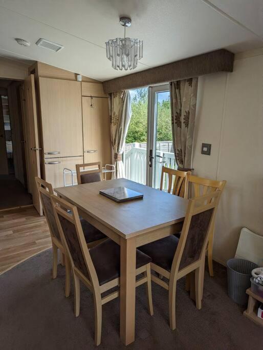 6 Berth Holiday Home On Ocean Edge Near Morecambe Хейшем Екстер'єр фото