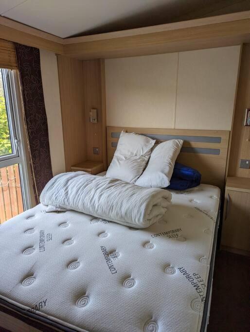 6 Berth Holiday Home On Ocean Edge Near Morecambe Хейшем Екстер'єр фото