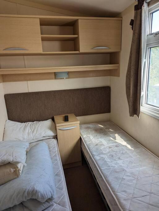 6 Berth Holiday Home On Ocean Edge Near Morecambe Хейшем Екстер'єр фото